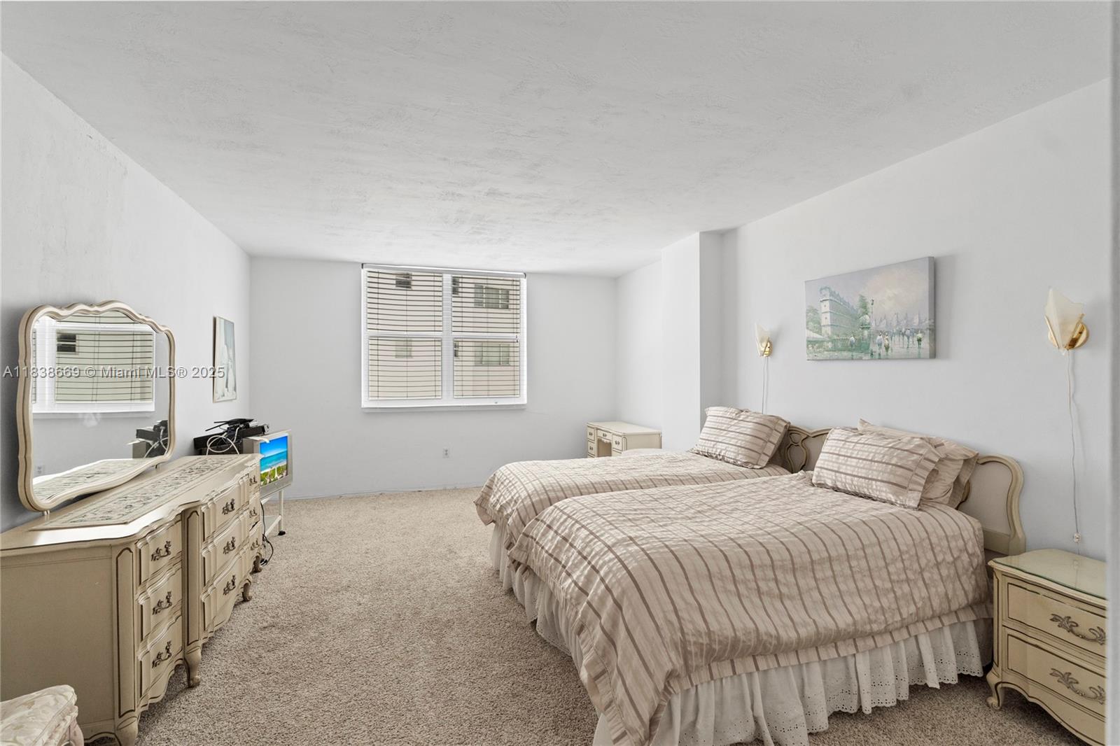 5001 Collins Avenue, Unit 4G Miami Beach, FL 33140 - Photo 21 of 30