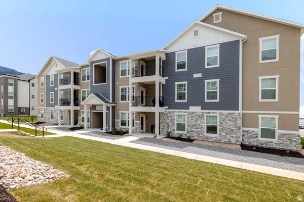 $299,900 | 4655 South 720 West, Unit I304, Mapleton, UT 84664