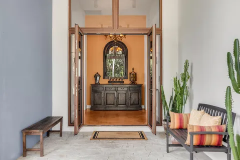 $2,695,000 | 12301 Southwest 107th Avenue, Miami, FL 33176