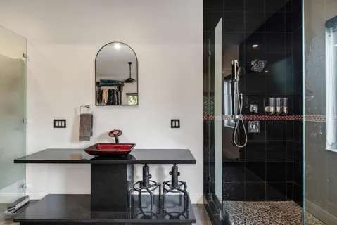 $2,695,000 | 12301 Southwest 107th Avenue, Miami, FL 33176