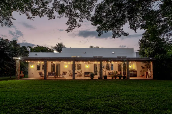 $2,695,000 | 12301 Southwest 107th Avenue, Miami, FL 33176