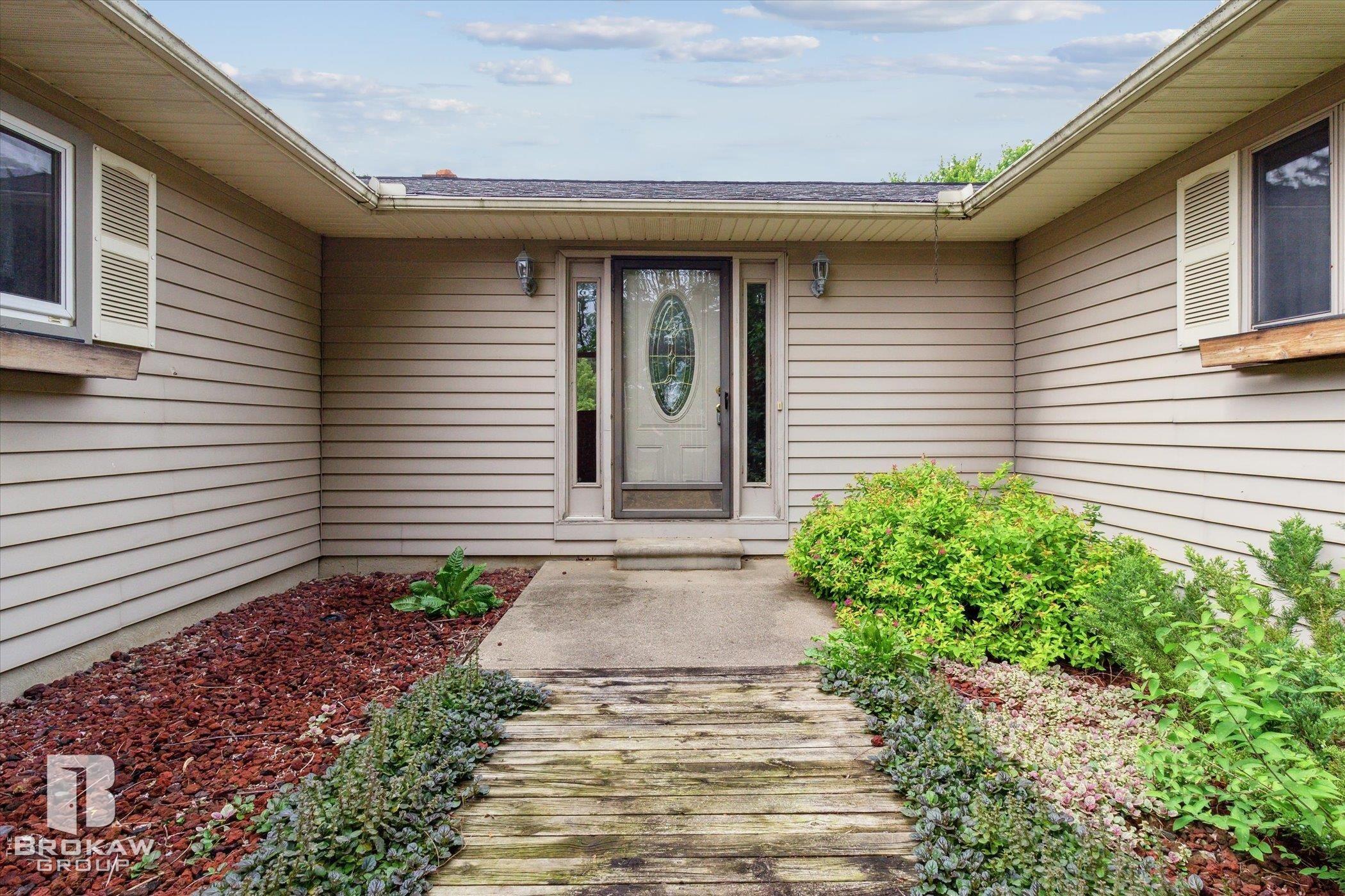 5950 Cobb Road Lapeer, MI 48446 - Photo 16 of 86 50144033-1b04c2b6-29f0-4b0f-80bc-cef252479be3.JPG