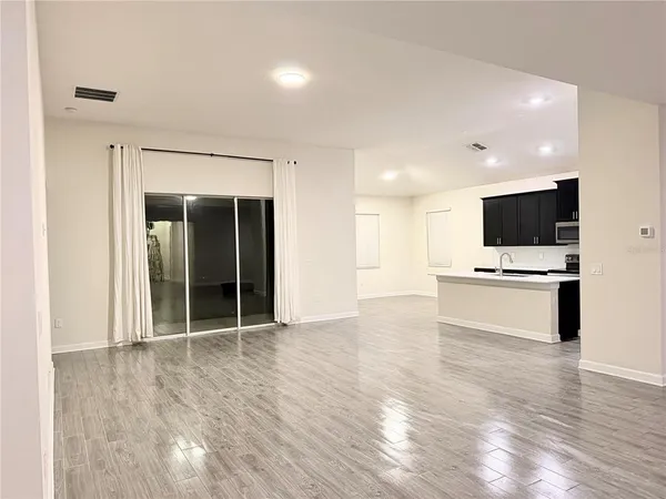 $2,500 | 2065 Camden Loop, Davenport, FL 33837