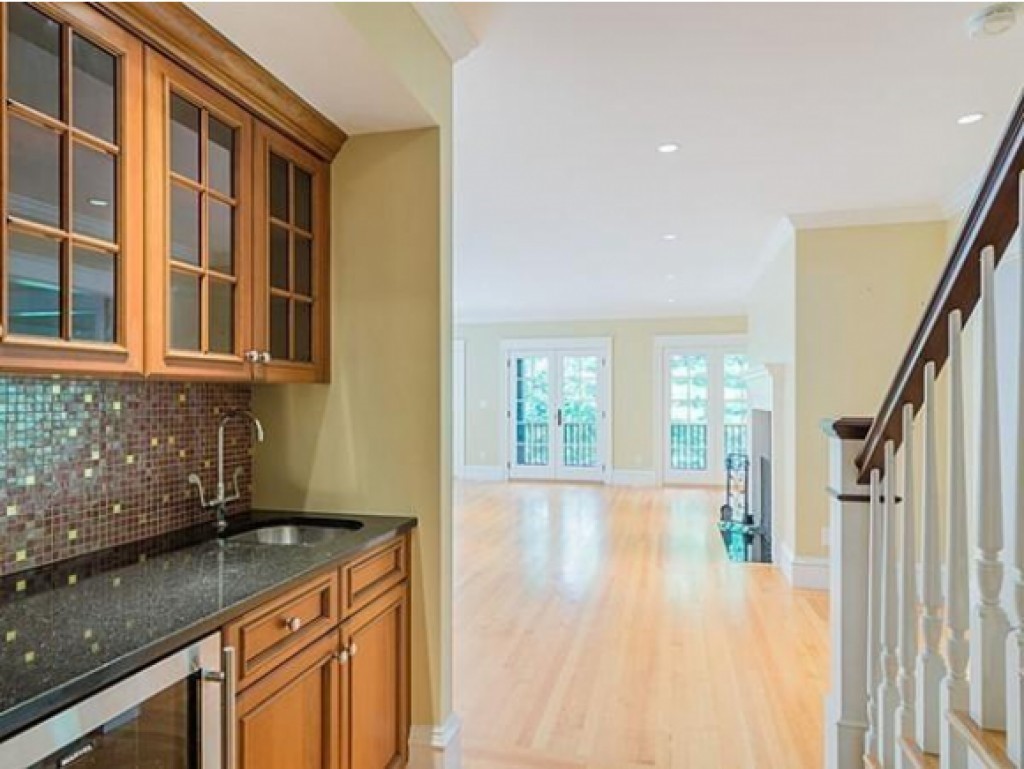 86 Country Club Road Dedham, MA 02026 - Photo 16 of 29 Gallery Image 16
