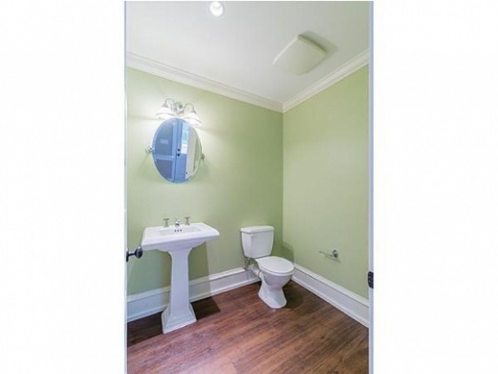 86 Country Club Road Dedham, MA 02026 - Photo 24 of 29 Gallery Image 24