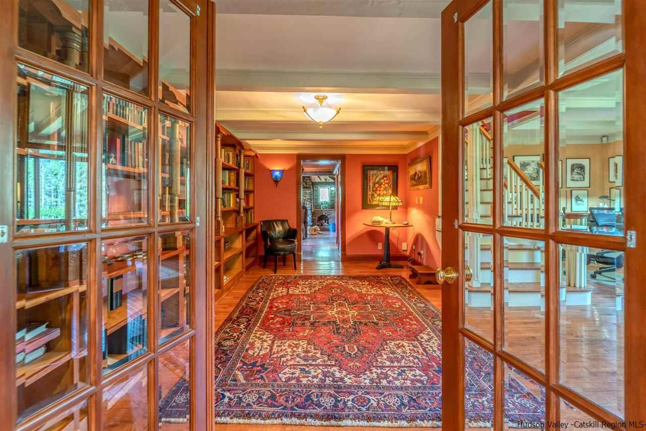 429 Phillips Road Saugerties, NY 12477 - Photo 5 of 35 Photo 5