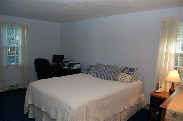 8 Oak Hill Road Mendon, MA 01756 - Photo 12 of 27 Gallery Image 12