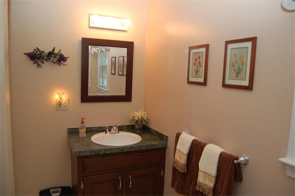 8 Oak Hill Road Mendon, MA 01756 - Photo 13 of 27 Gallery Image 13