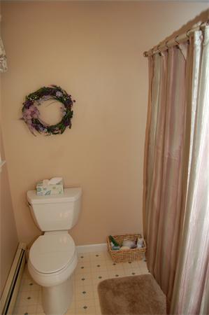 8 Oak Hill Road Mendon, MA 01756 - Photo 14 of 27 Gallery Image 14