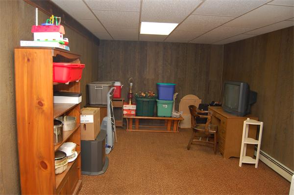 8 Oak Hill Road Mendon, MA 01756 - Photo 19 of 27 Gallery Image 19