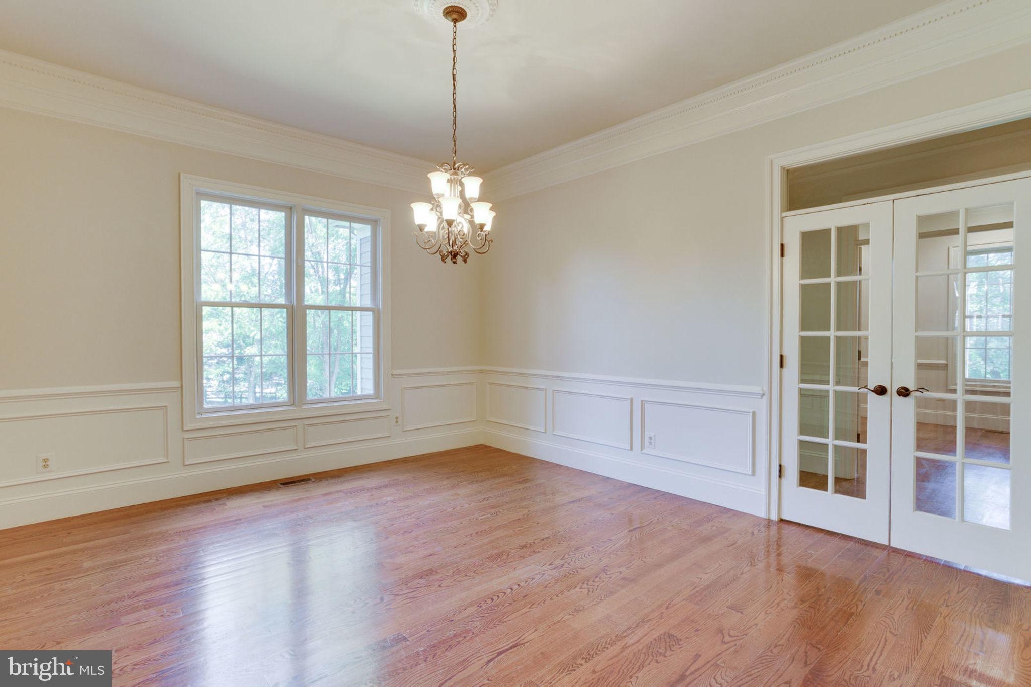 1843 Hunter Mill Road Vienna, VA 22182 - Photo 20 of 78 DR w/ French doors