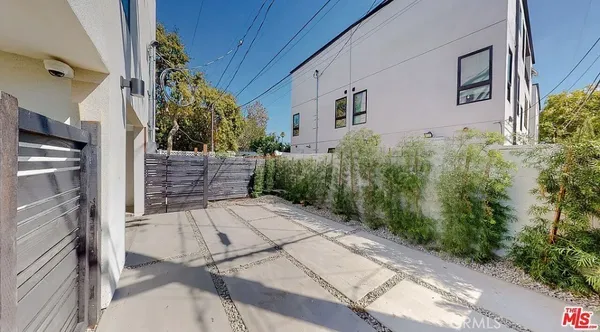 $4,250 | 6344 Camellia Avenue, Unit 6346, North Hollywood, CA 91606