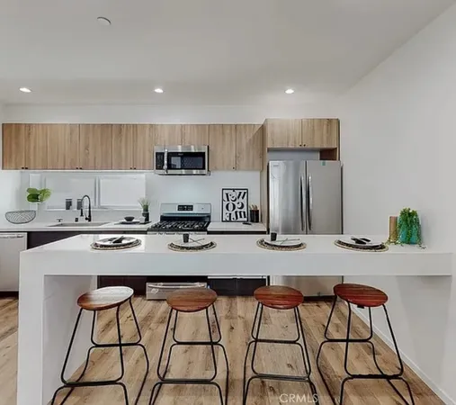 $4,250 | 6344 Camellia Avenue, Unit 6346, North Hollywood, CA 91606