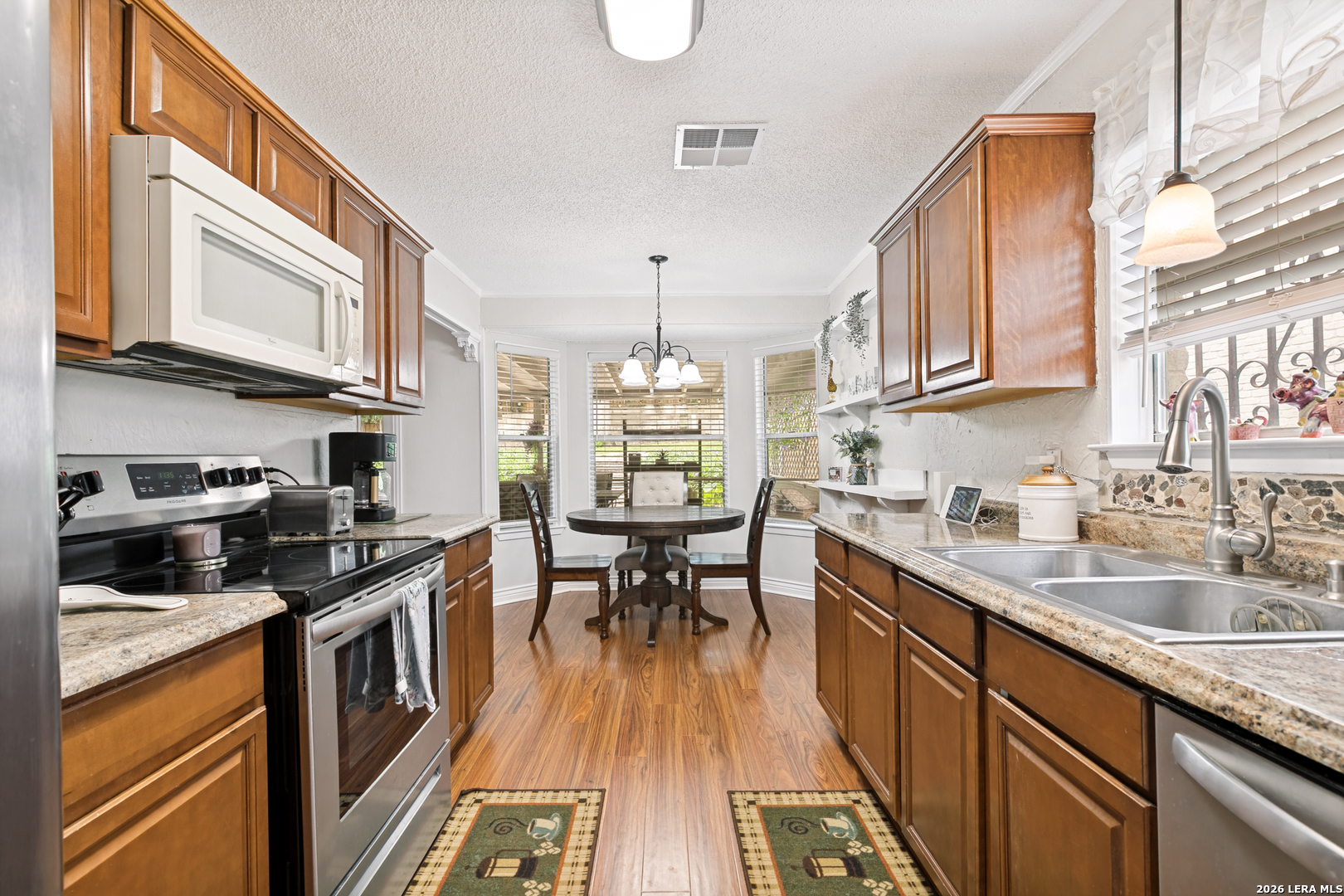 5927 Forest Ridge San Antonio, TX 78240 - Photo 10 of 25