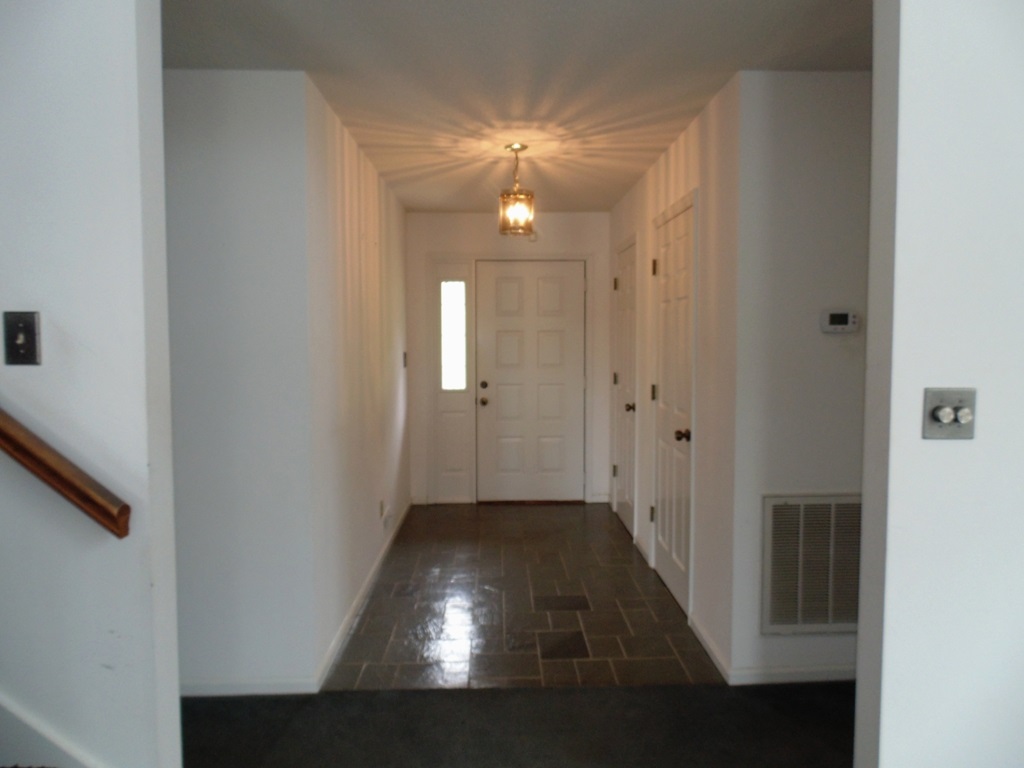 313 Round Ridge Road Spartanburg, SC 29302 - Photo 3 of 36 Gallery Image 3