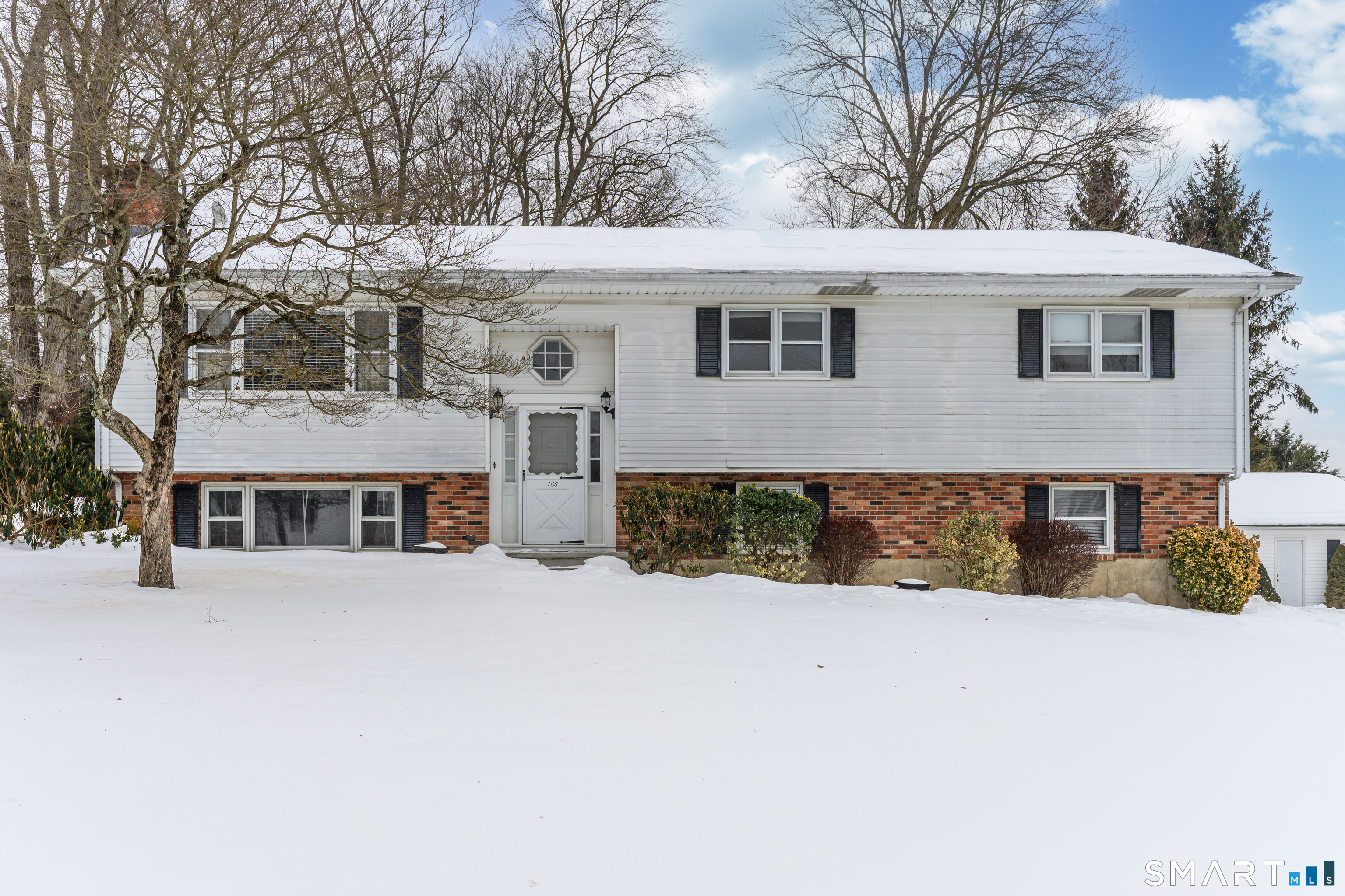 166 Round Hill Road Naugatuck, CT 06770 - Photo 3 of 3