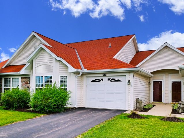 2141 Newbury Lane, Delavan, WI 53115