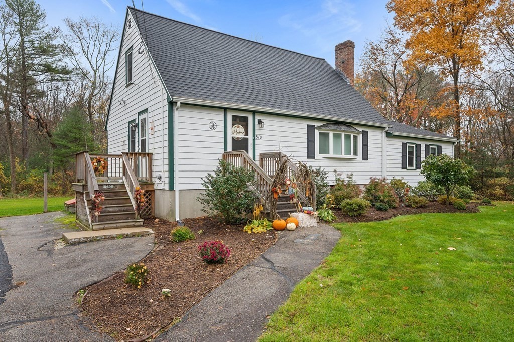 370 Bay Road Easton, MA 02356 - Photo 3 of 38 Gallery Image 3
