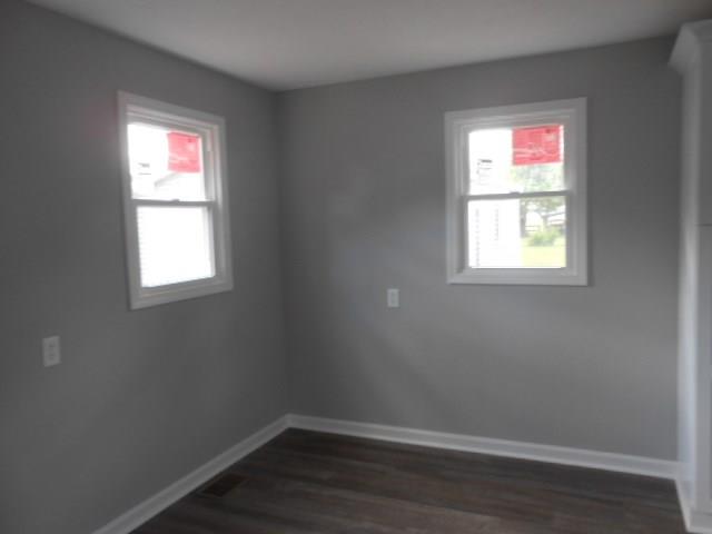 587 Collier Street Columbus, IN 47201 - Photo 3 of 23 Gallery Image 3