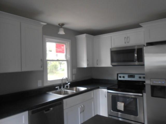 587 Collier Street Columbus, IN 47201 - Photo 5 of 23 Gallery Image 5