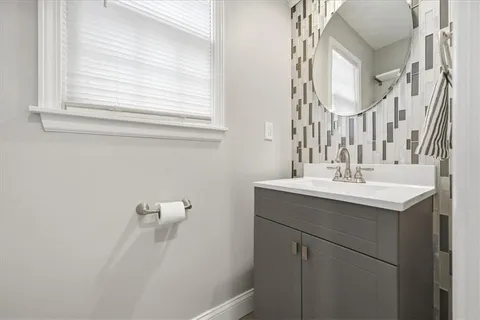 $309,500 | 9985 Edelweiss Circle, Merriam, KS 66203