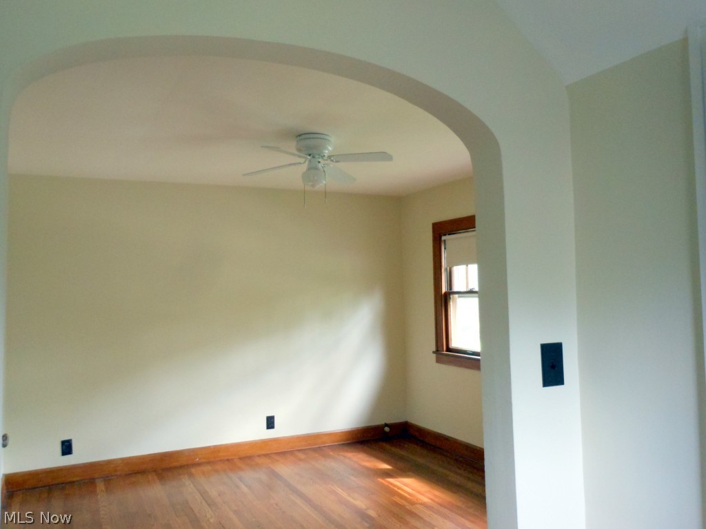 864 Roanoke Road Cleveland Heights, OH 44121 - Photo 17 of 25