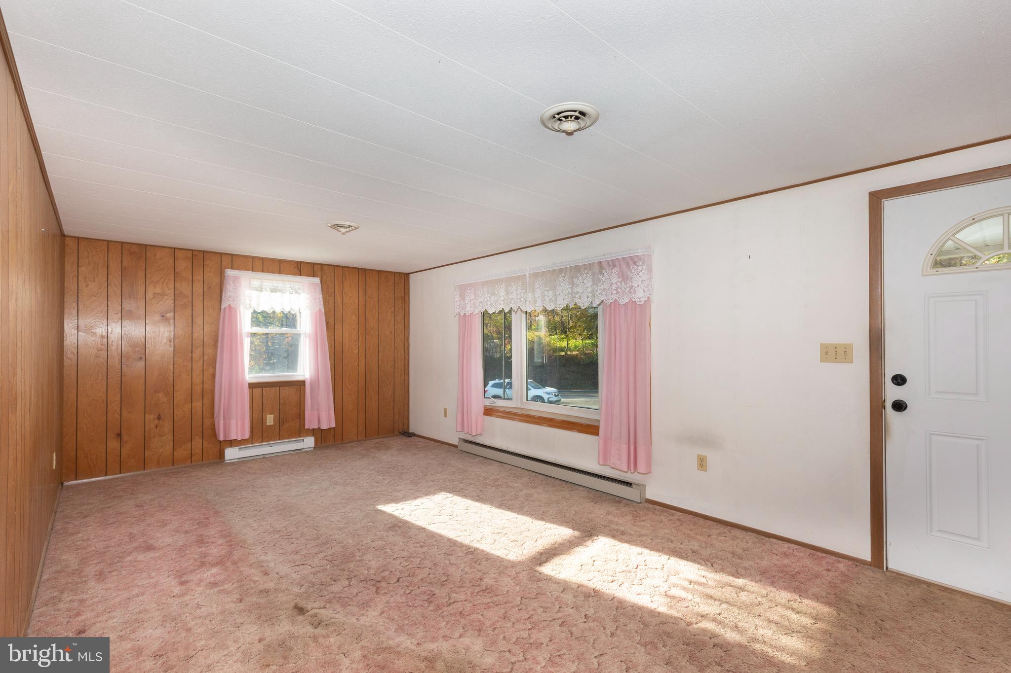 3830 Watson Lane Union Bridge, MD 21791 - Photo 4 of 37 an empty room with windows