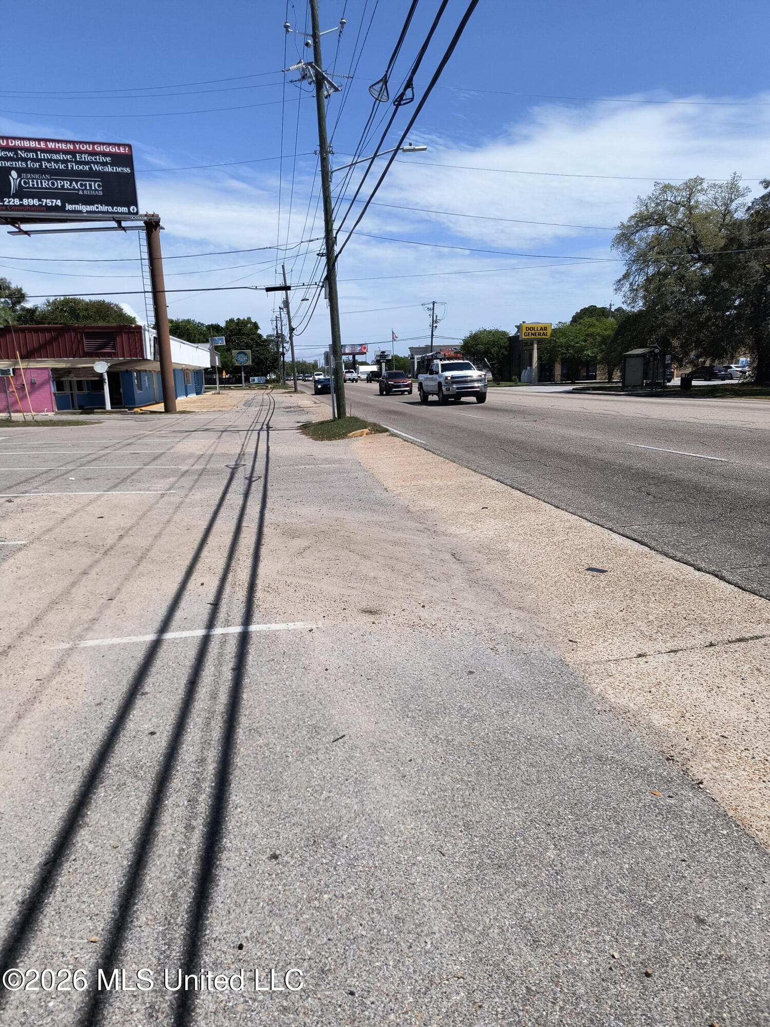 1956 East Pass Road, Unit B Gulfport, MS 39507 - Photo 11 of 12 1000002045