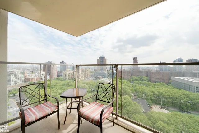 $1,395,000 | 75 Henry Street, Unit 20E | Brooklyn Heights