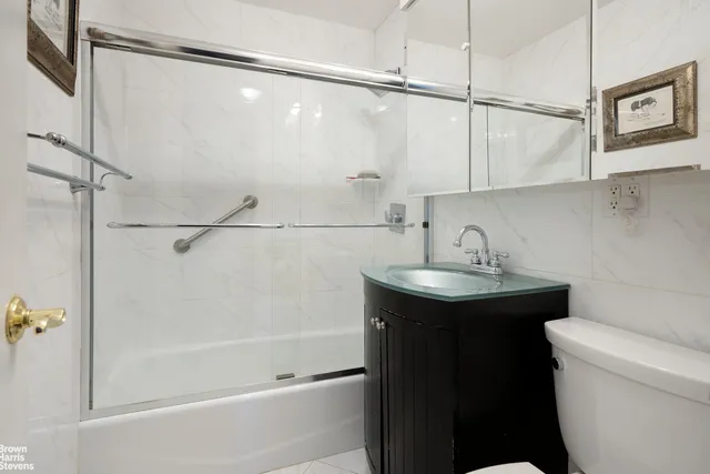 $1,395,000 | 75 Henry Street, Unit 20E | Brooklyn Heights