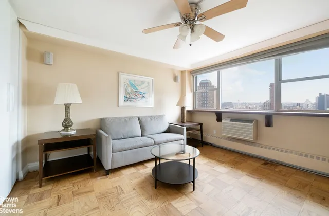 $1,395,000 | 75 Henry Street, Unit 20E | Brooklyn Heights