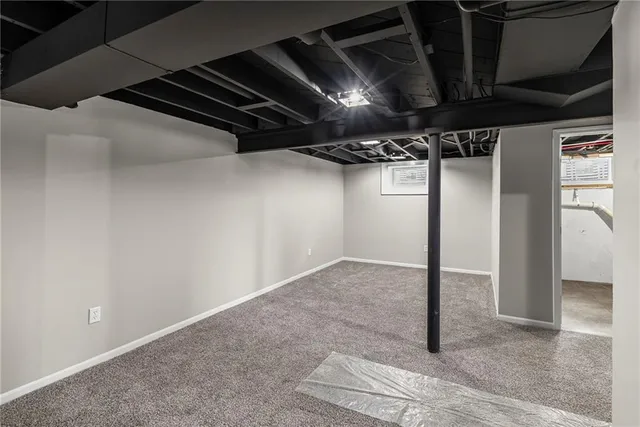 $279,900 | 2001 Northeast 62nd Street, Gladstone, MO 64118