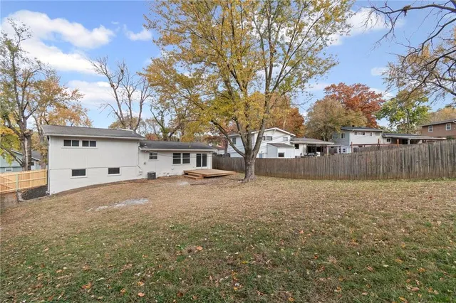 $279,900 | 2001 Northeast 62nd Street, Gladstone, MO 64118