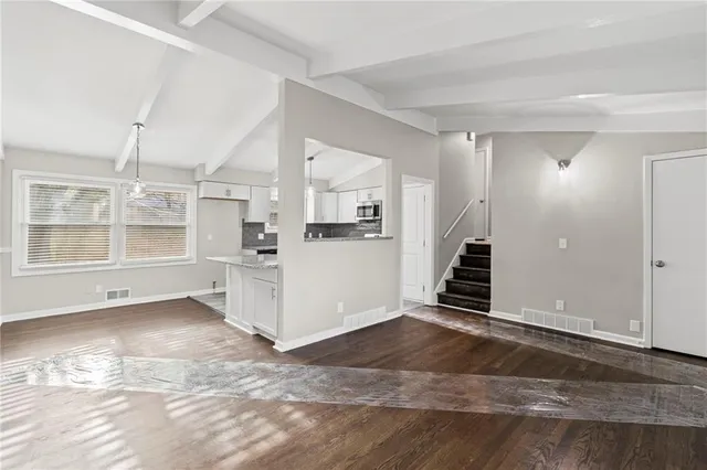 $279,900 | 2001 Northeast 62nd Street, Gladstone, MO 64118