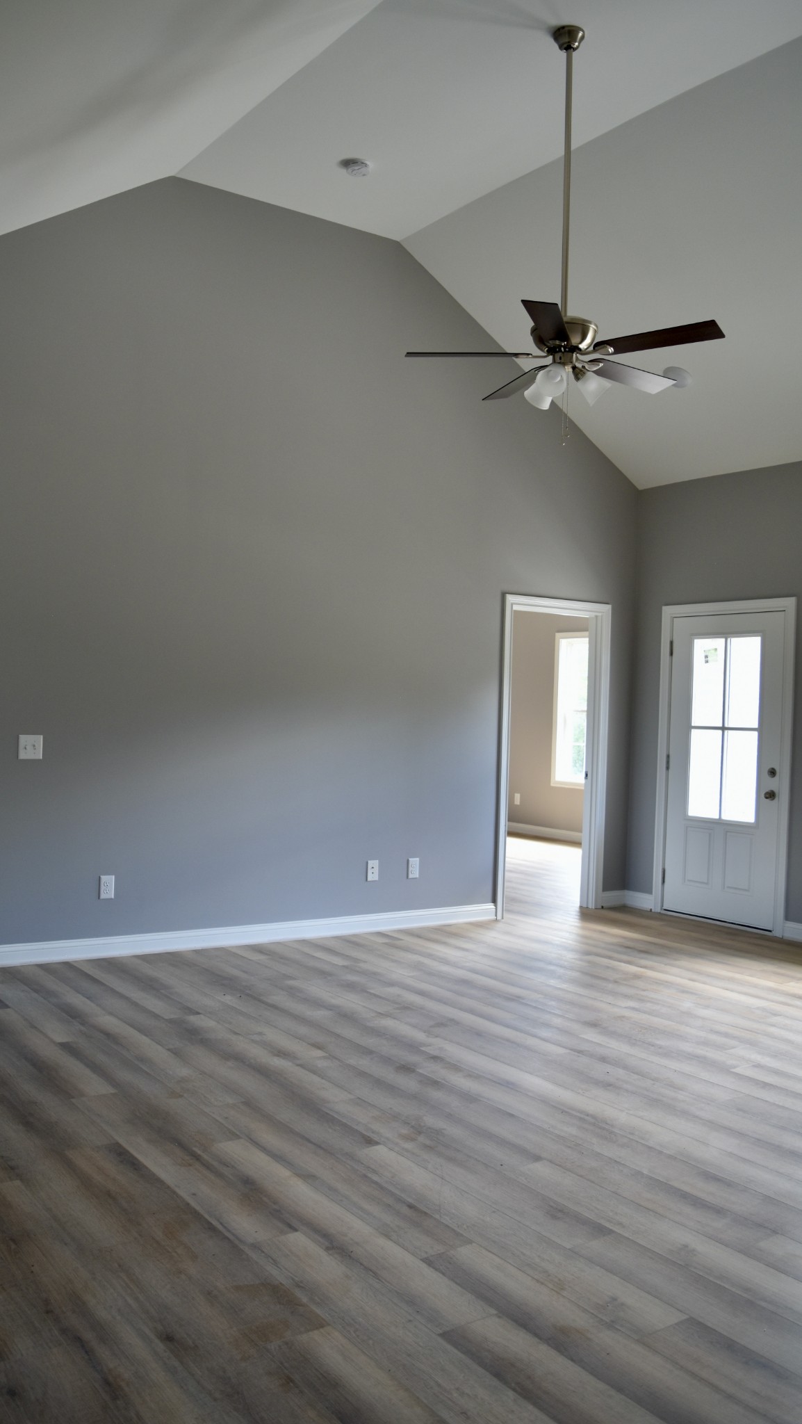 727 Mt Vernon Road Bethpage, TN 37022 - Photo 6 of 14 Gallery Image 6