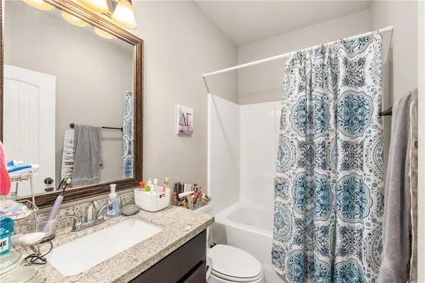 $800 | 120 B Richards Street, College Station, TX 77840