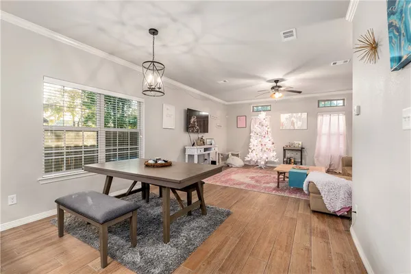 $800 | 120 B Richards Street, College Station, TX 77840