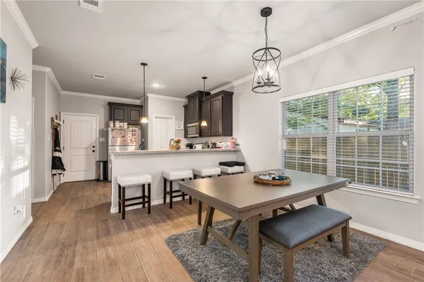 $800 | 120 B Richards Street, College Station, TX 77840