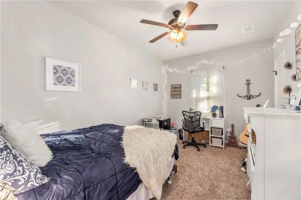$800 | 120 B Richards Street, College Station, TX 77840