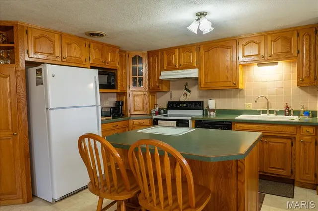 $369,500 | 9057 Big Tavern Creek Road, Portland, MO 65067