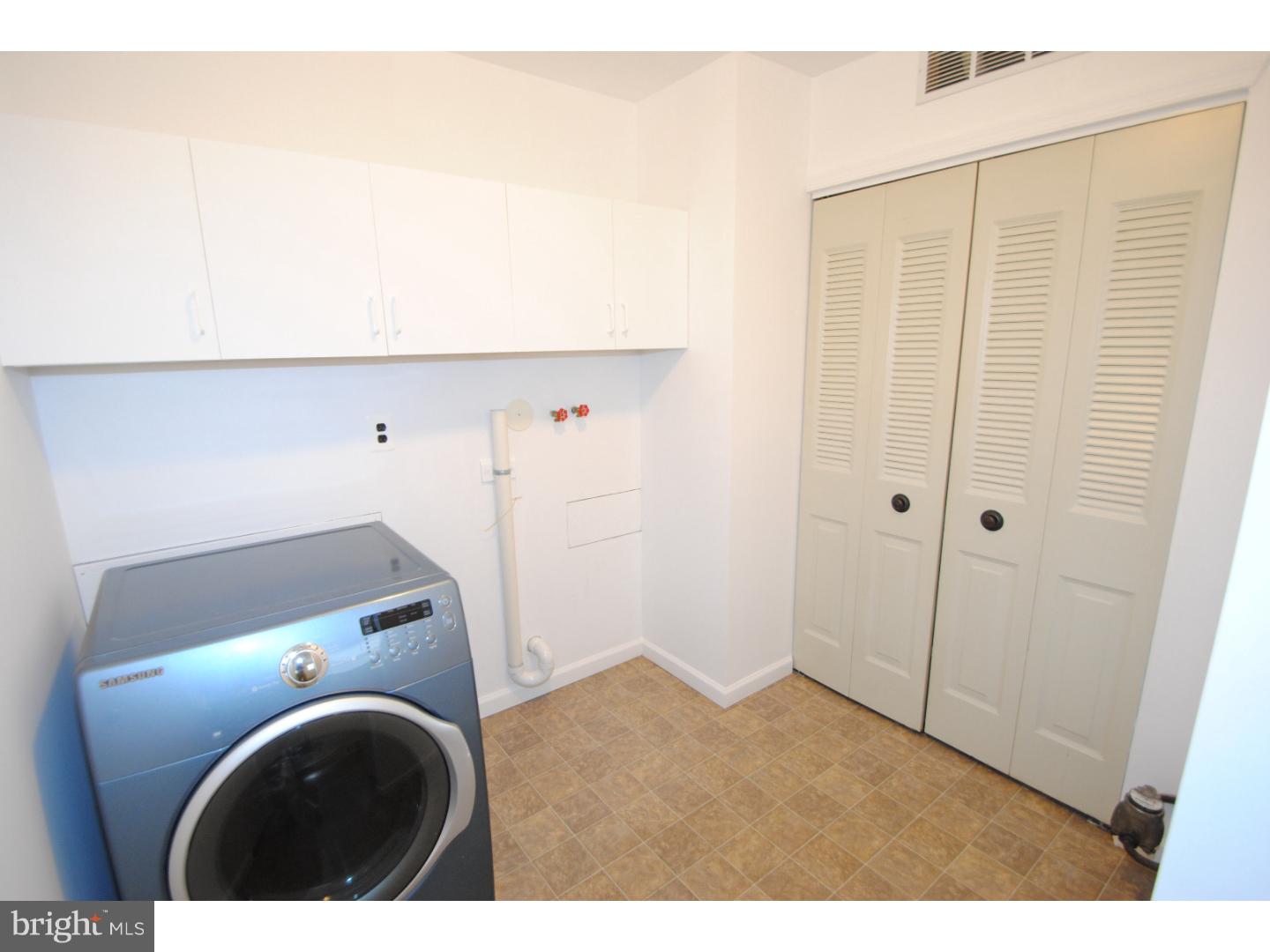 921 Mooney Road Burlington, NJ 08016 - Photo 13 of 17 Gallery Image 13