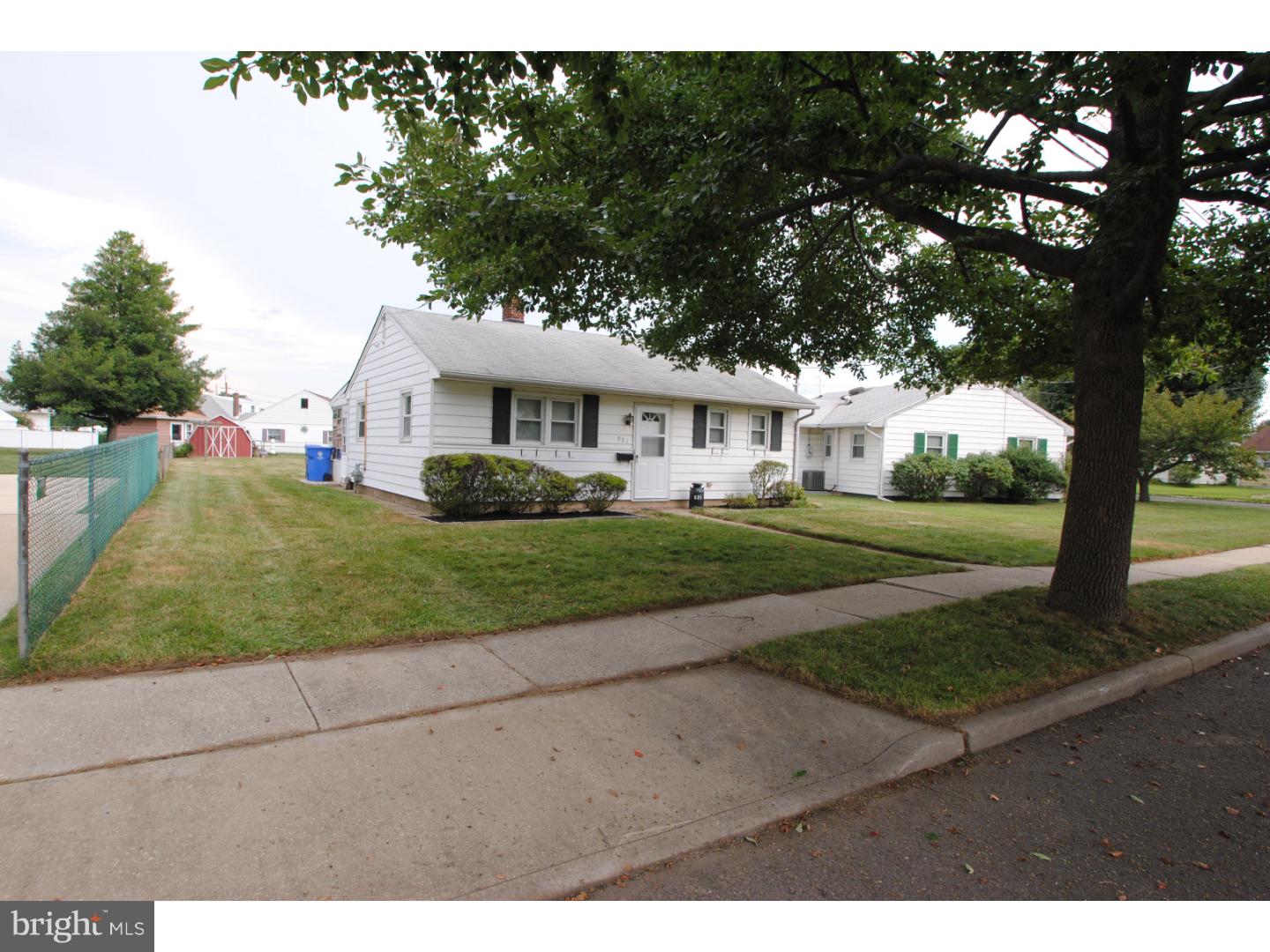 921 Mooney Road Burlington, NJ 08016 - Photo 3 of 17 Gallery Image 3