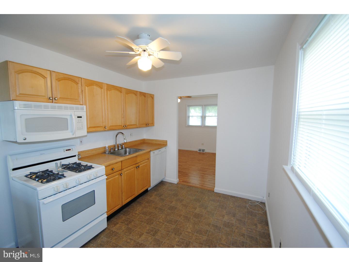 921 Mooney Road Burlington, NJ 08016 - Photo 6 of 17 Gallery Image 6