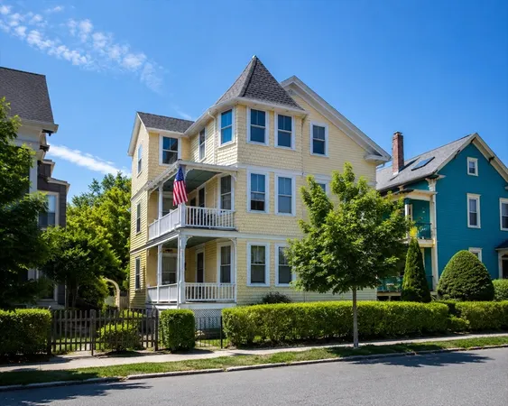 $2,200 | 31 Forrester Street, Unit 1, Salem, MA 01970