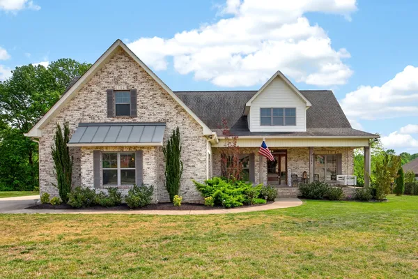 $665,000 | 106 Renee Court, Cottontown, TN 37048