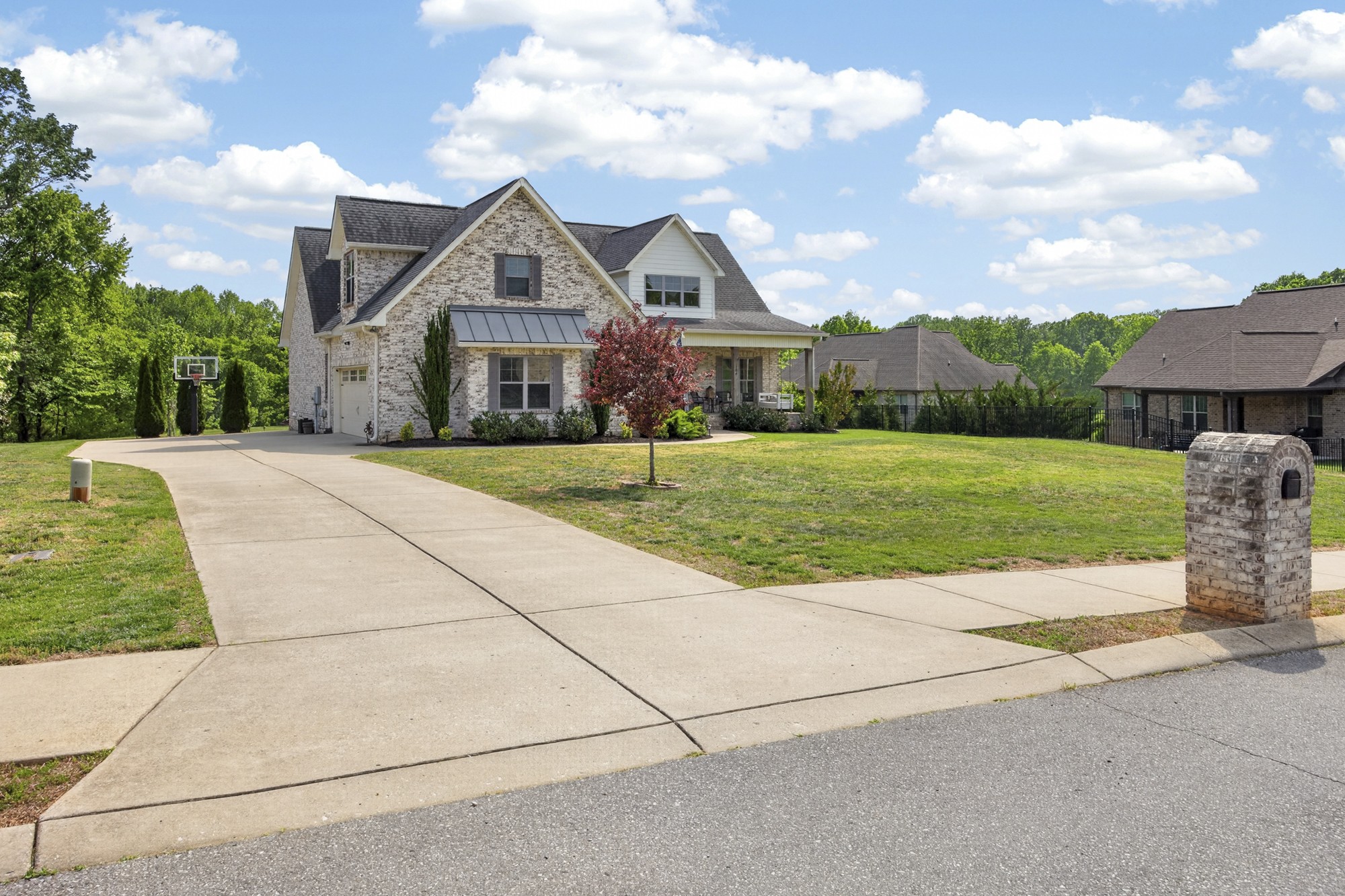 106 Renee Court Cottontown, TN 37048 - Photo 2 of 25
