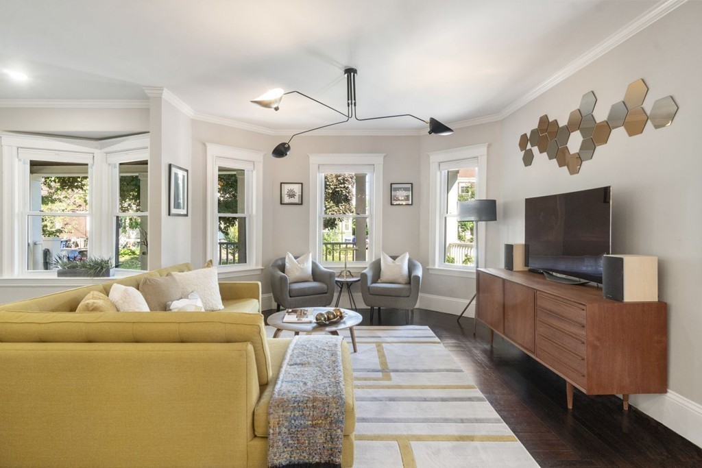 98 Highland Road, Unit 1 Somerville, MA 02144 - Photo 3 of 22 Gallery Image 3