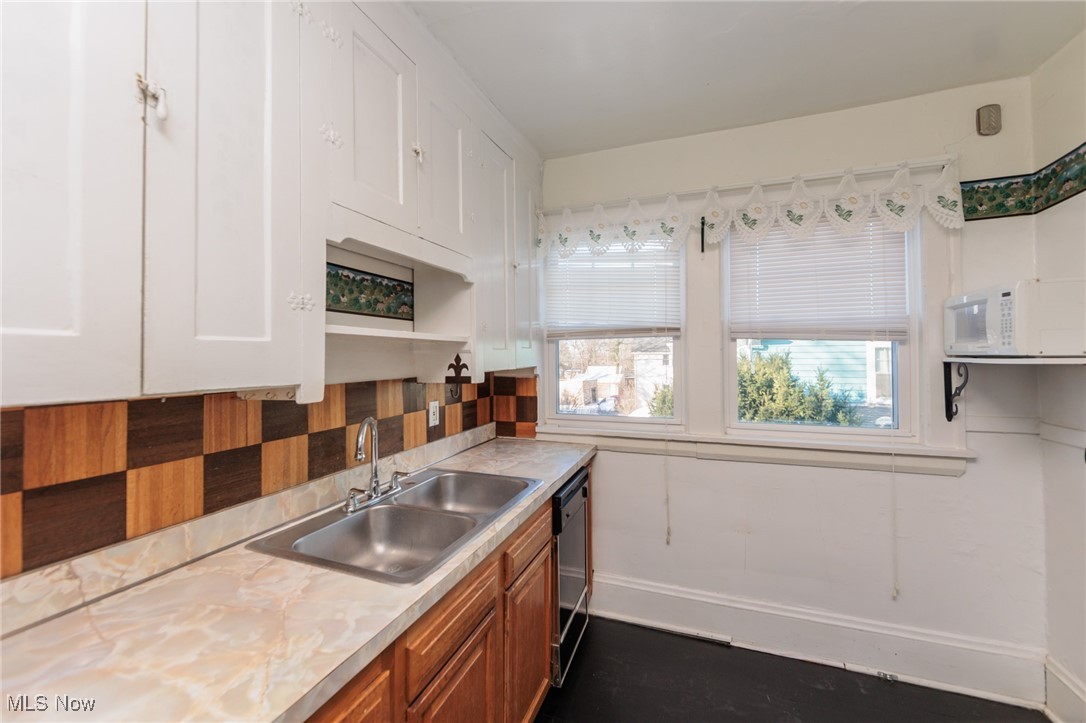 3406 Clarendon Road Cleveland, OH 44118 - Photo 33 of 50 Gallery Image 33