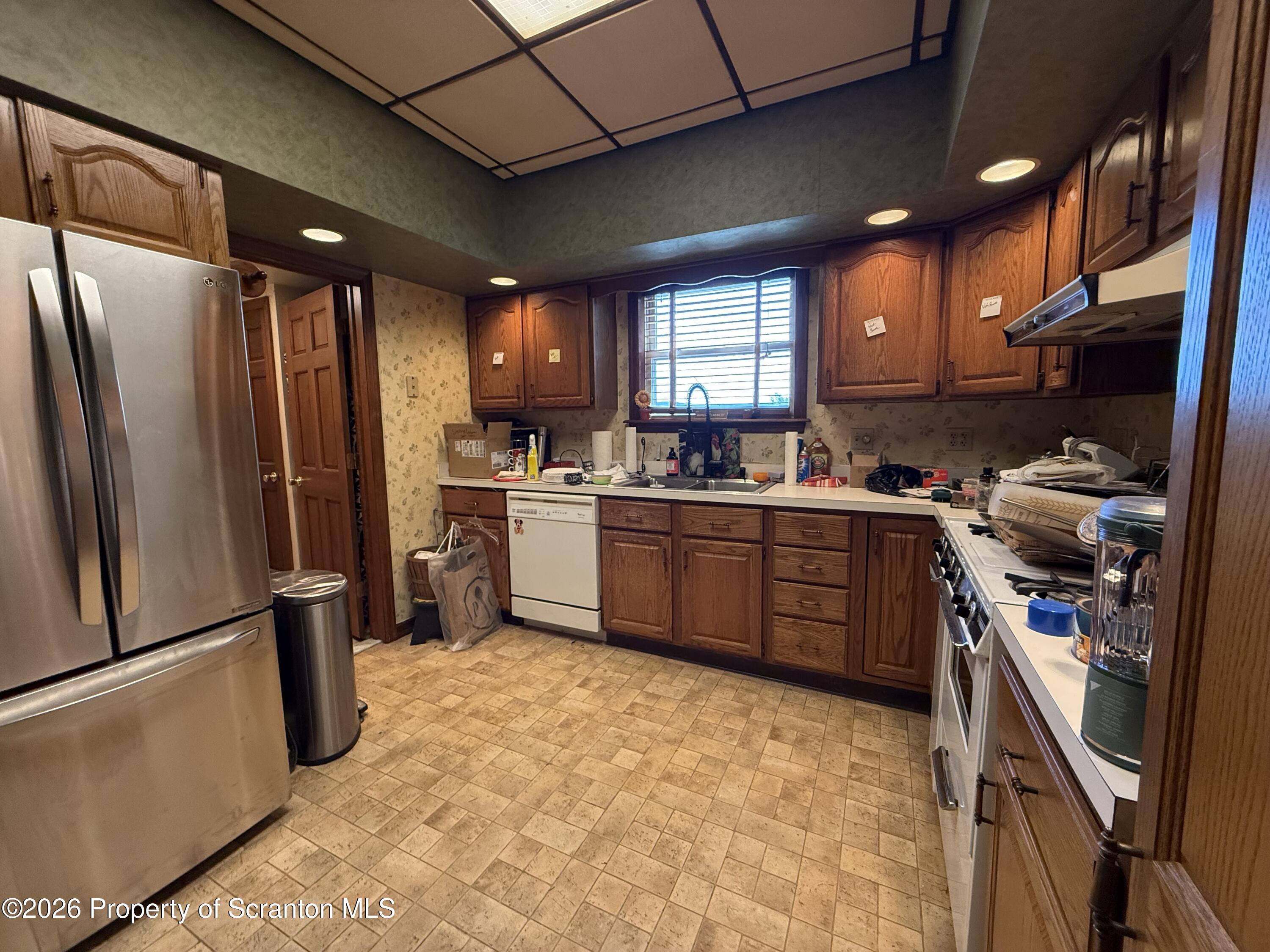 1221 Snyder Avenue Scranton, PA 18504 - Photo 39 of 46 IMG_5258