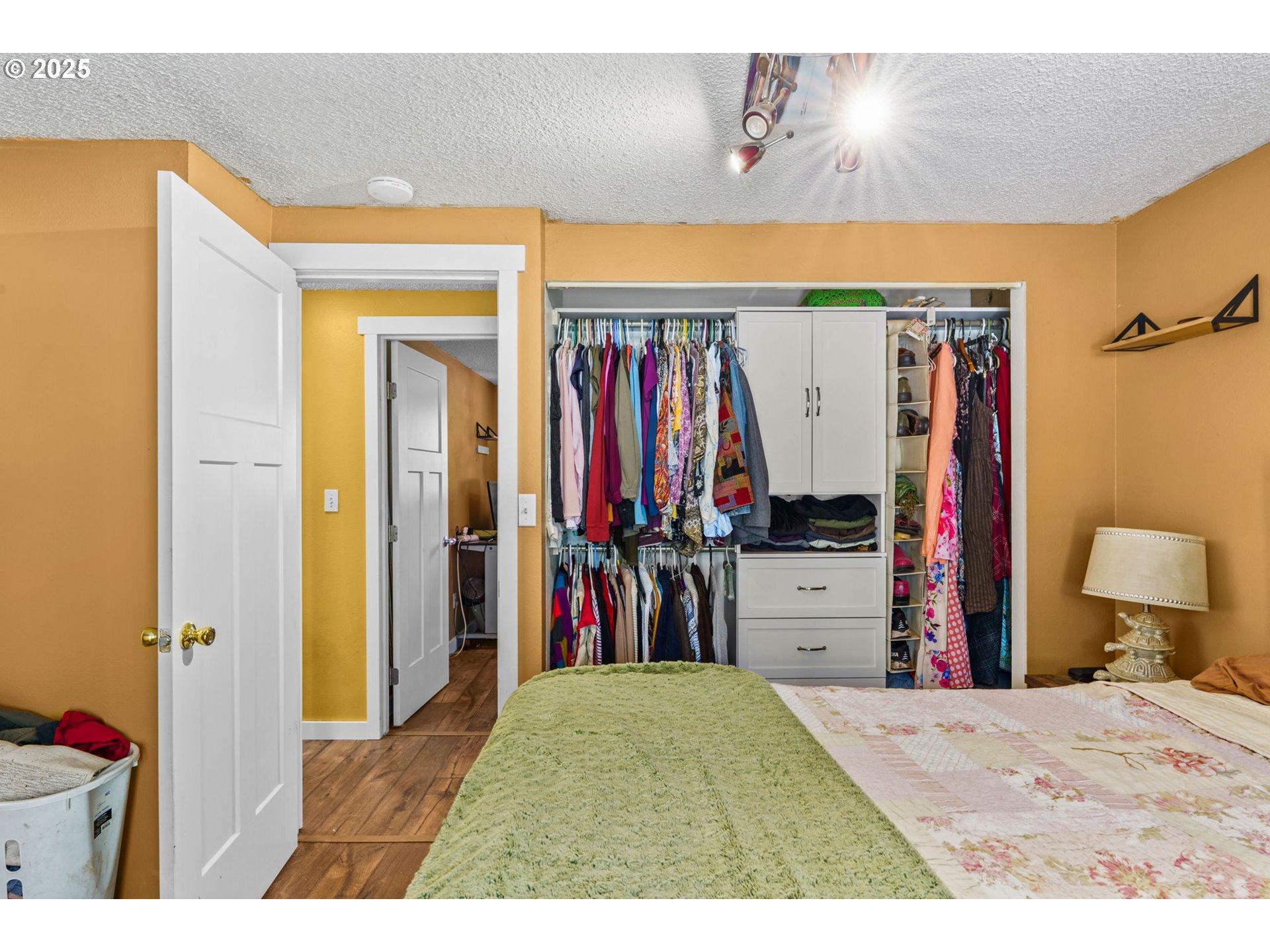 34755 Row River Road Cottage Grove, OR 97424 - Photo 18 of 43